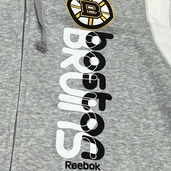 Boston Bruins NHL Hockey Hoodie Pullover Jumper Athletic Sweatshirt - Picture 3 of 6